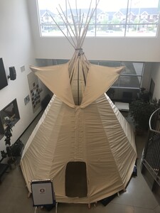 Tipi at Académie Saint-André Academy